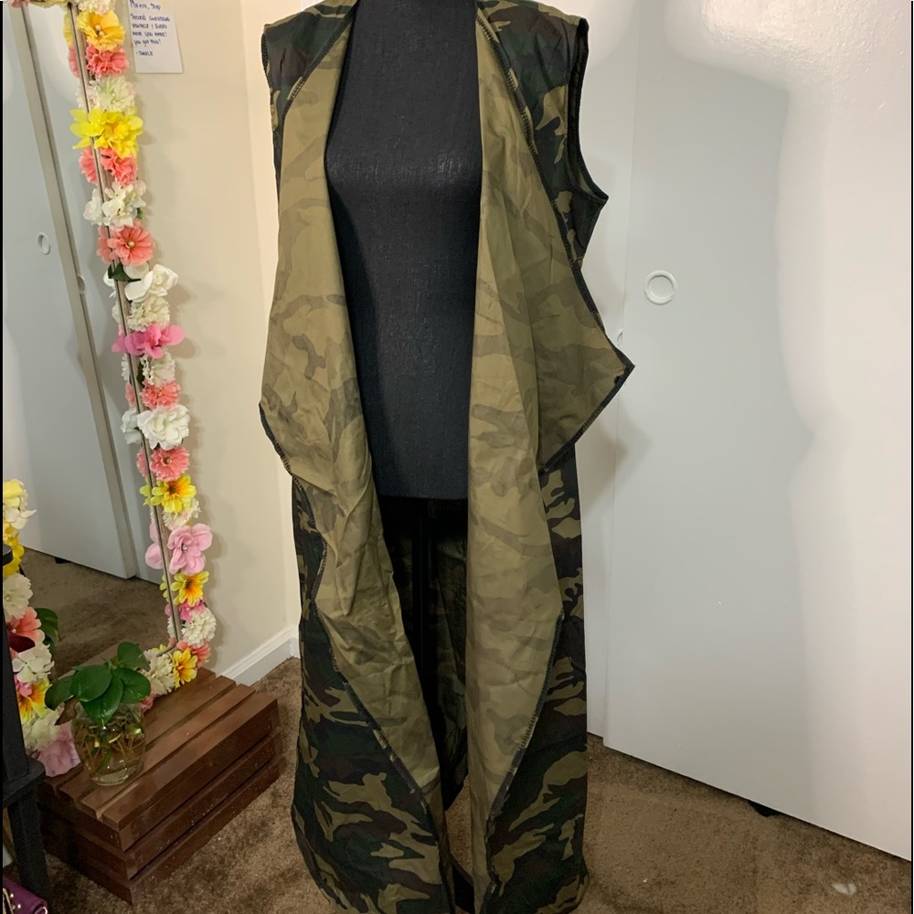Camouflage Dustier